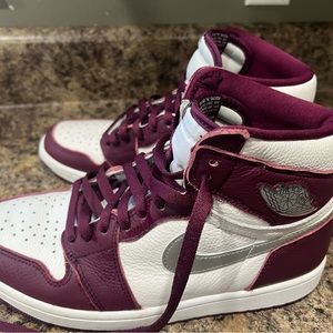 Nike Air Jordan 1 High Retro High Og Bordeaux men size 10
